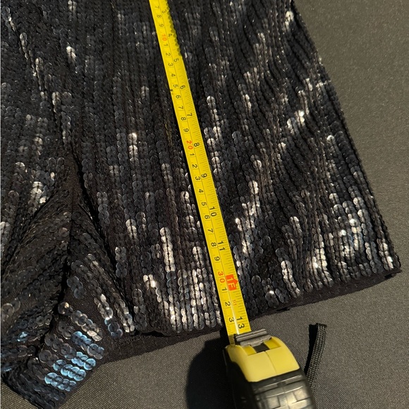 Express sequin shorts - Picture 4 of 8